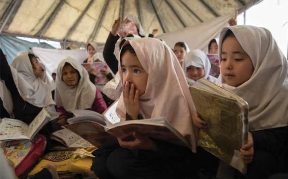افغان حکومت کالڑکیوں کےلئےتعلیمی دروازےکھولنےکااعلان